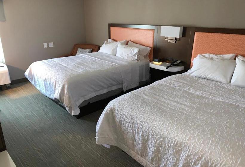 فندق Hampton Inn And Suites Scottsburg