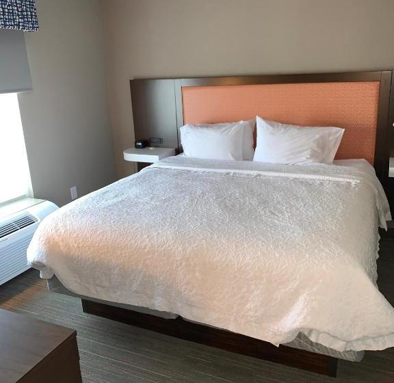 فندق Hampton Inn And Suites Scottsburg