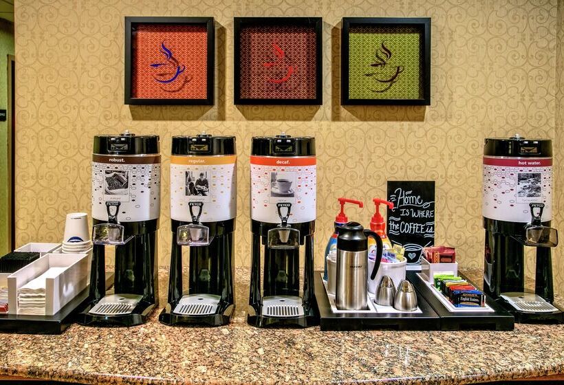 Отель Hampton Inn Winchester