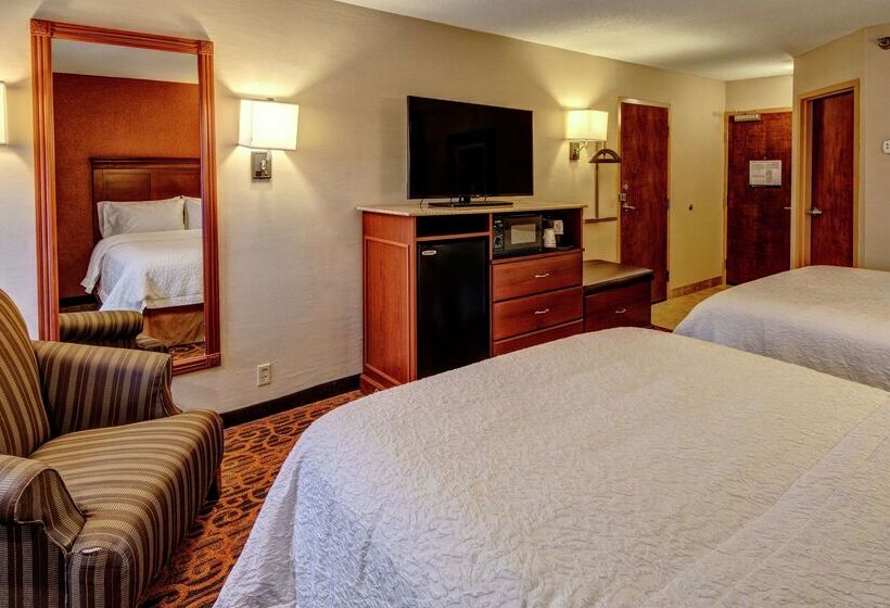 Отель Hampton Inn Winchester