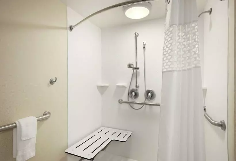 Отель Hampton Inn By Hilton York