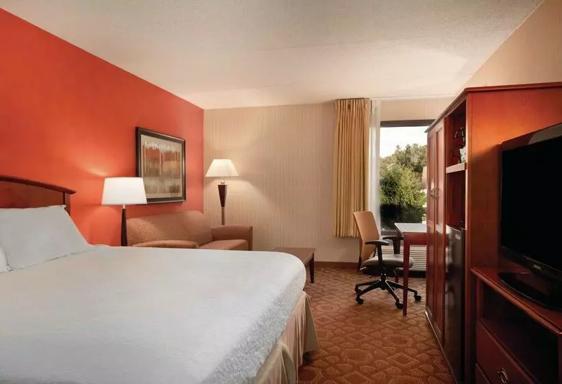 Отель Hampton Inn By Hilton York