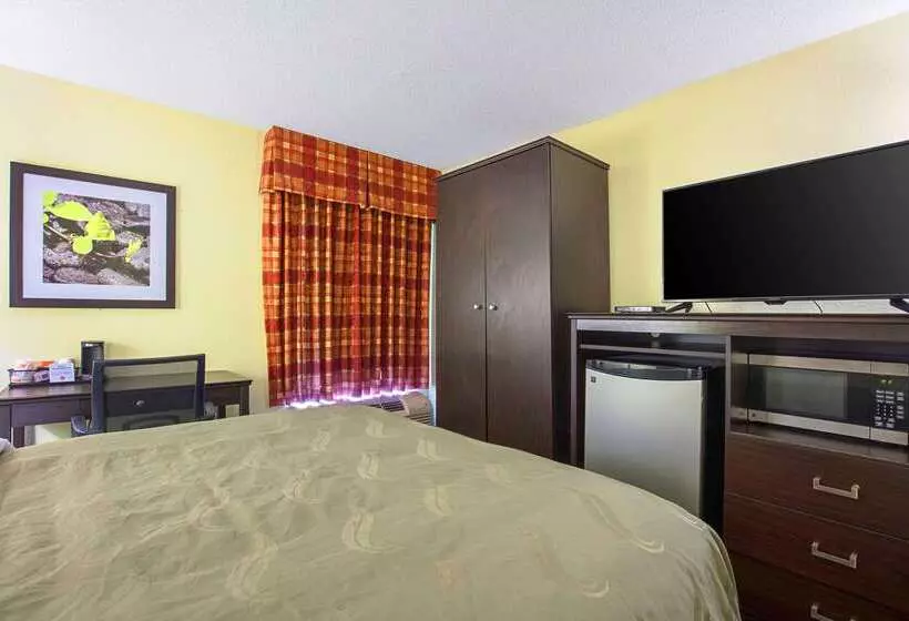 ホテル Quality Inn Holly Springs South