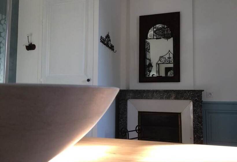 تختخواب و صبحانه Le Clos Des Fayettes