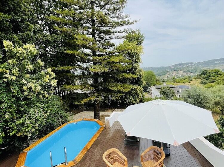 تختخواب و صبحانه Sra Da Oliveira Solar Heritage