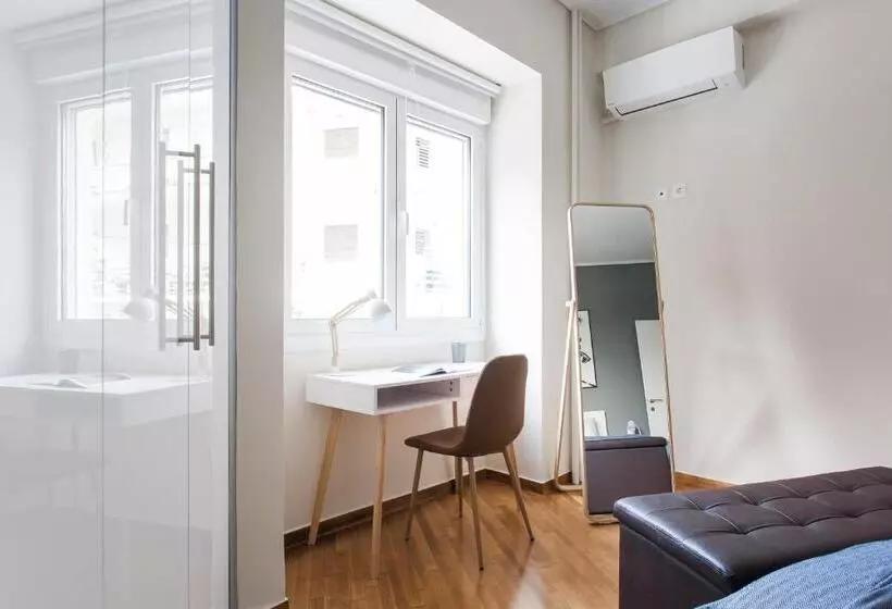 Charming & Comfy 2bd Apartment In Acropolis Area By Upstreet