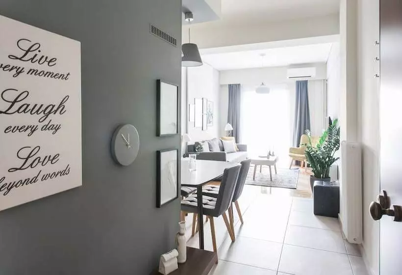 Charming & Comfy 2bd Apartment In Acropolis Area By Upstreet