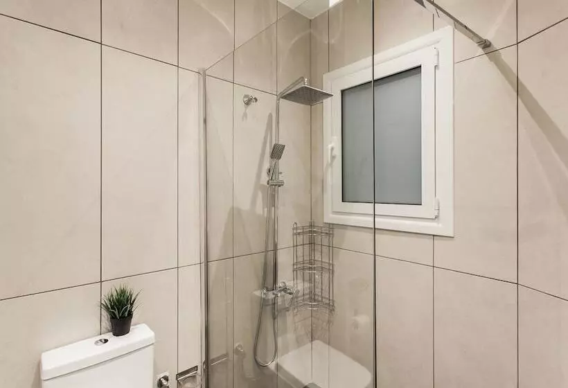 Charming & Comfy 2bd Apartment In Acropolis Area By Upstreet