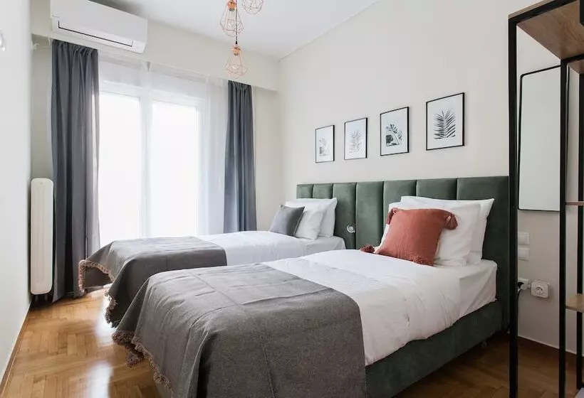 Charming & Comfy 2bd Apartment In Acropolis Area By Upstreet