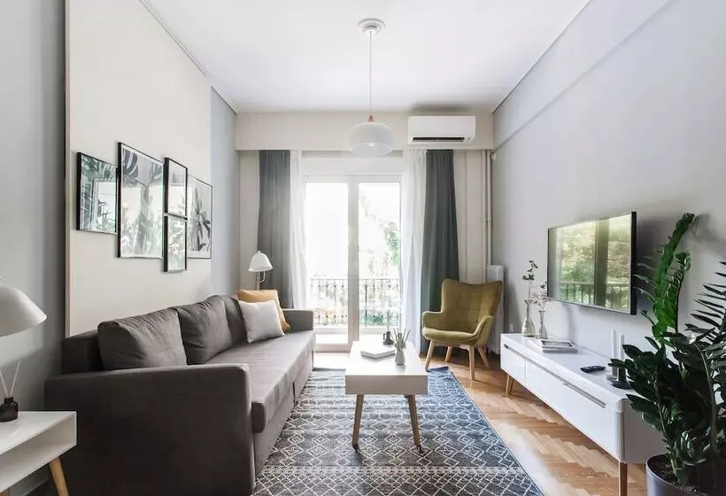 Charming & Comfy 2bd Apartment In Acropolis Area By Upstreet