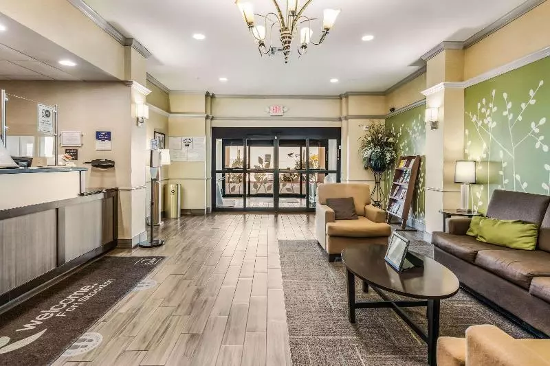 Hotelli Mainstay Suites