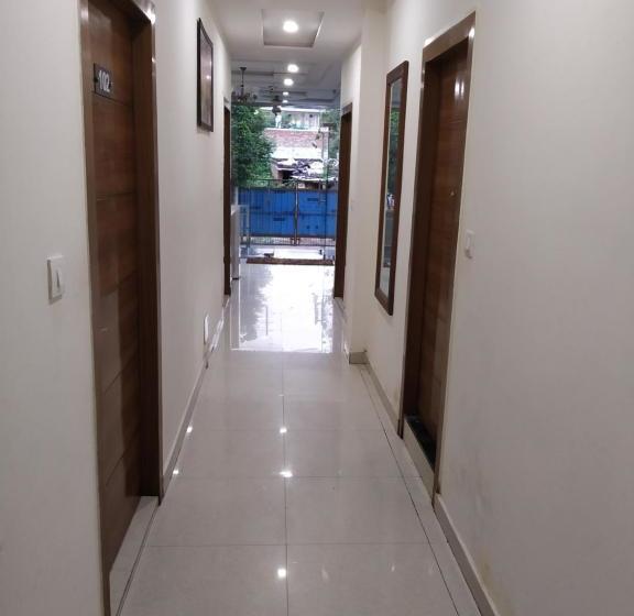 هتل Rhythm Residency