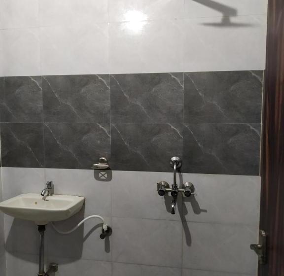 هتل Rhythm Residency