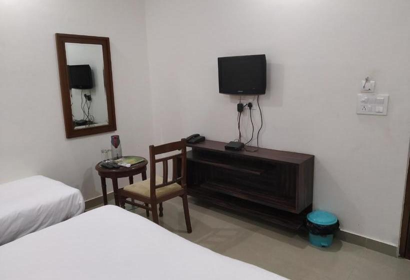 هتل Rhythm Residency