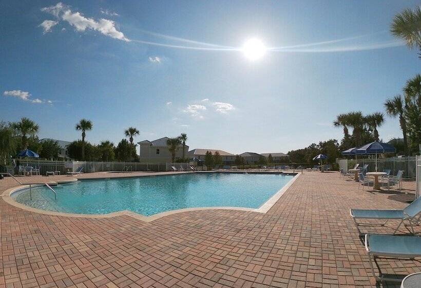 Peaceful Townhouse In Kissimmee Florida