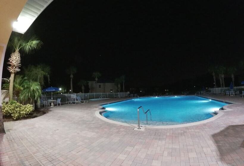 Peaceful Townhouse In Kissimmee Florida