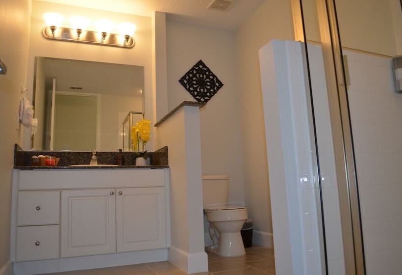 Peaceful Townhouse In Kissimmee Florida