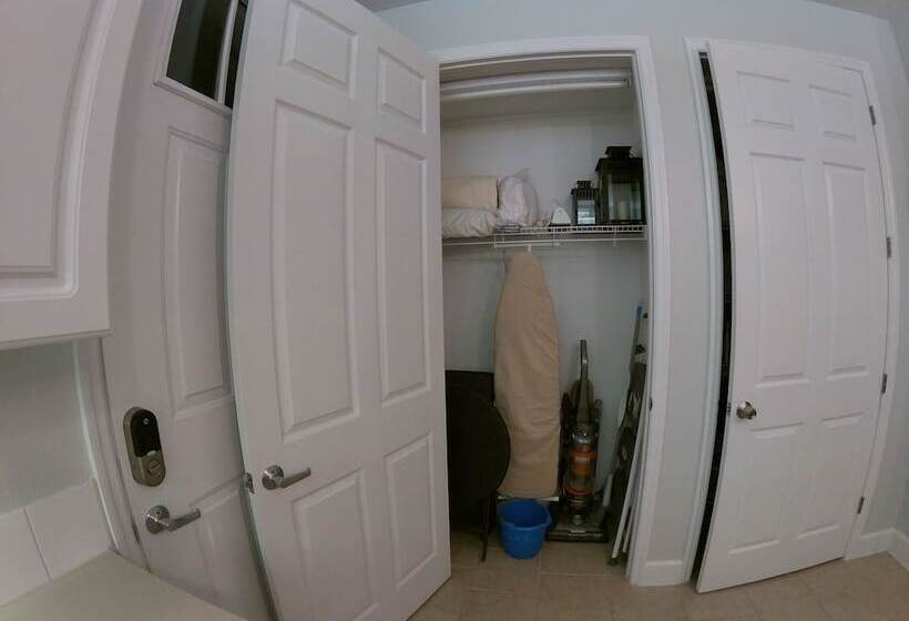 Peaceful Townhouse In Kissimmee Florida