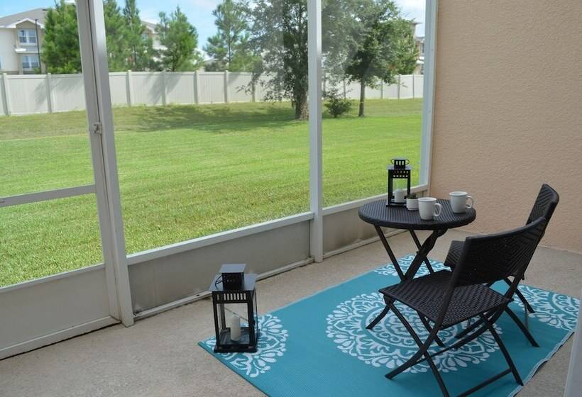 Peaceful Townhouse In Kissimmee Florida