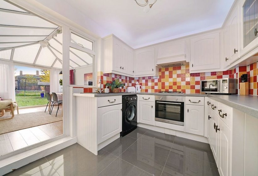 펜션 Dagenham Gardens