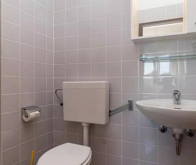 ペンション Rooms Villa Basica