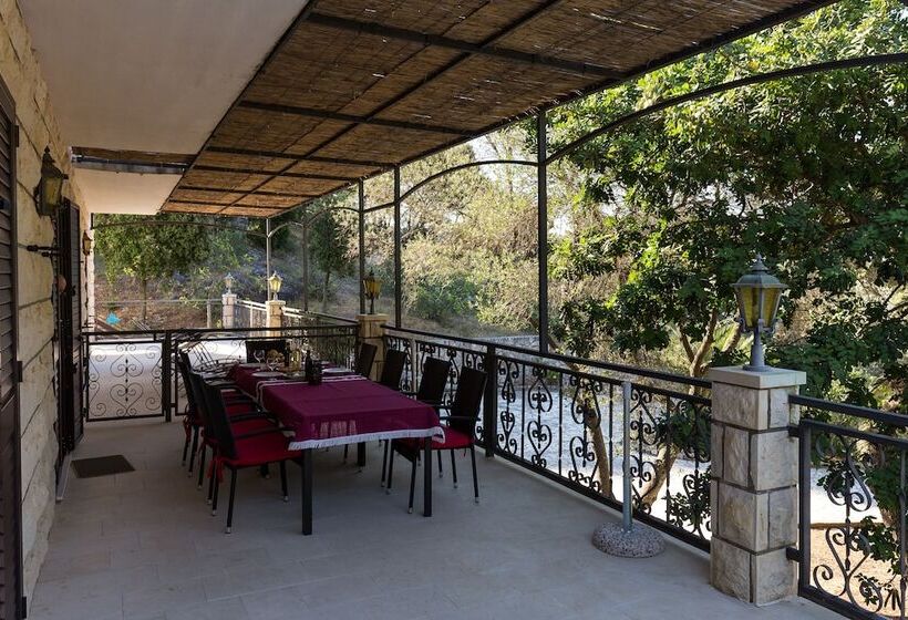 פנסיון Rooms Villa Basica