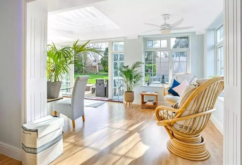 The Coast House B&b And Spa