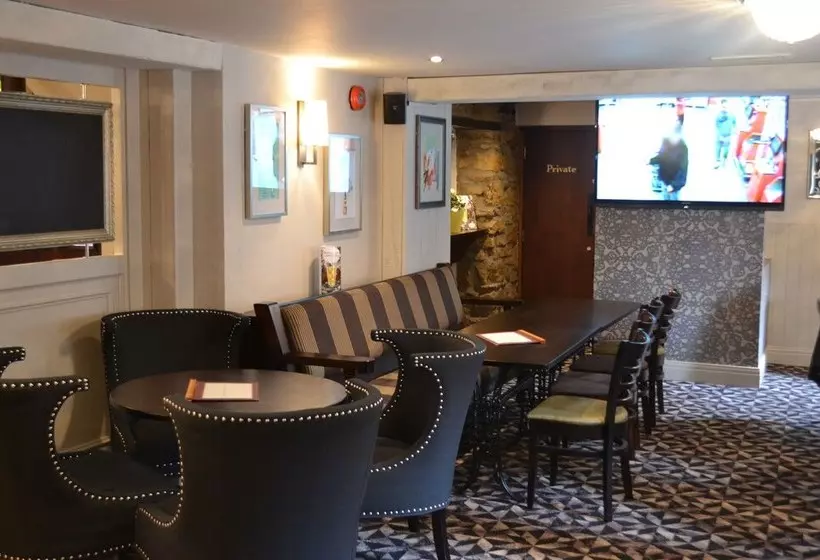 The Diamond Inn