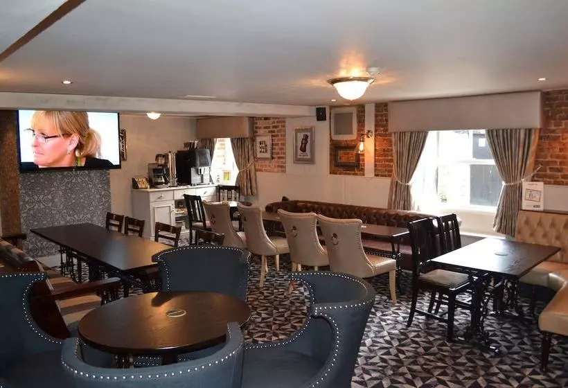 The Diamond Inn