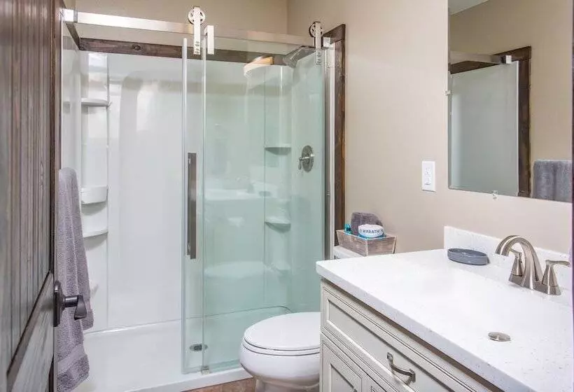 Alaska Back Country Cottages