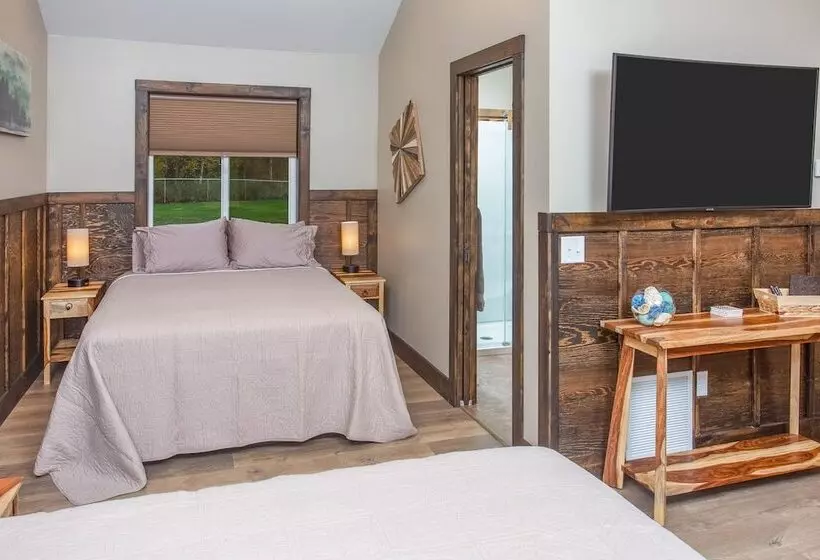 Alaska Back Country Cottages