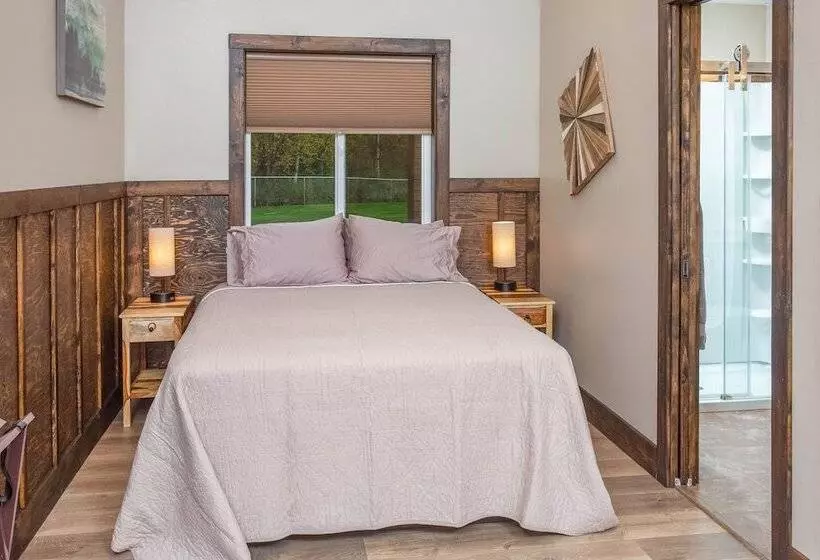 Alaska Back Country Cottages