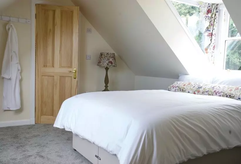 The Woodland Cottage