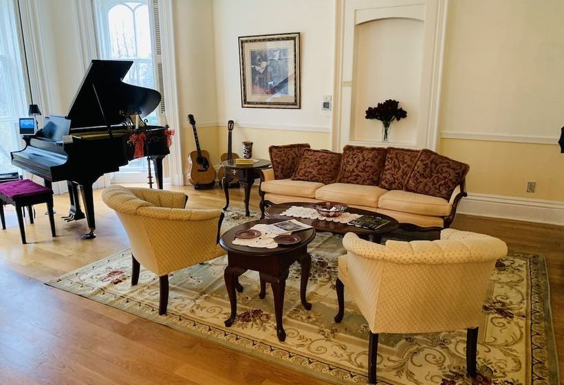 민박 Cuyahoga Valley Inn