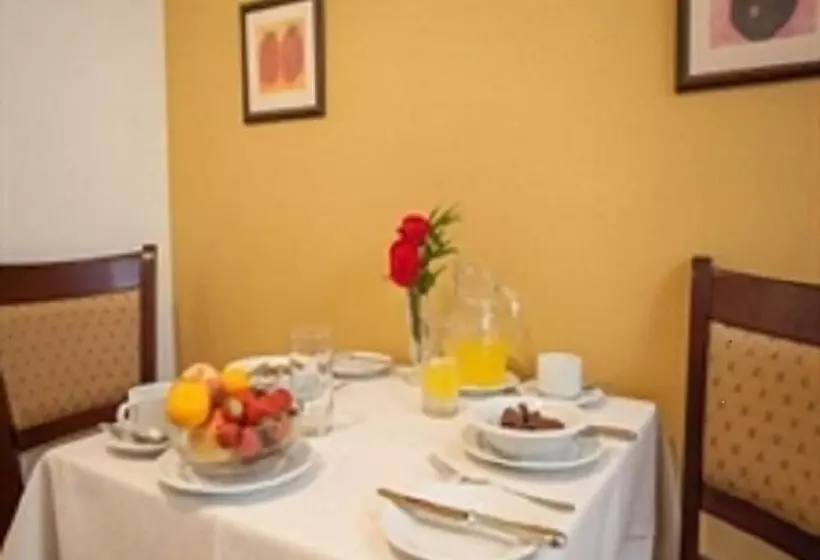Aamiaismajoitus (B&B) House Forty One