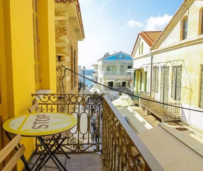 Luxurious Apartment In The Heart Of Tinos