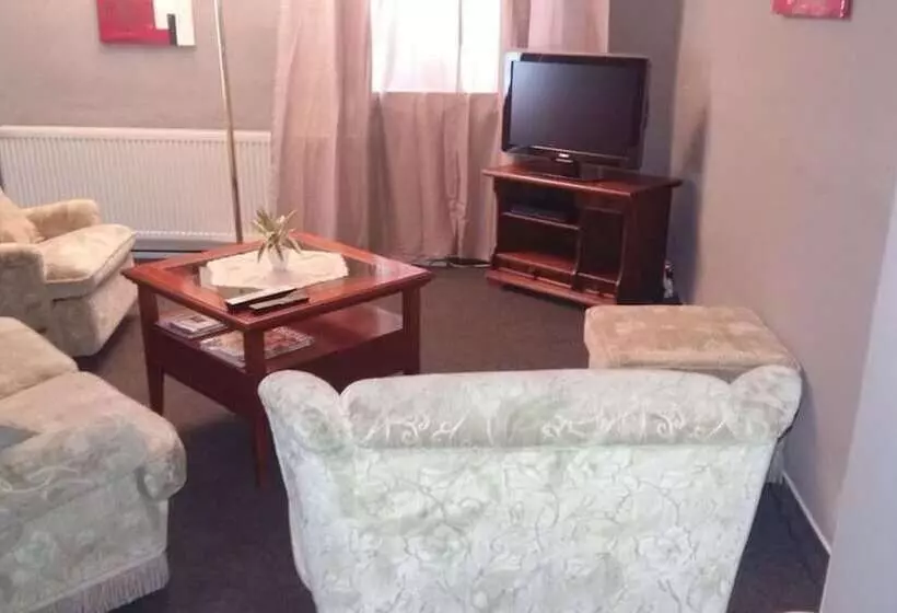 Pension Am Piko Platz