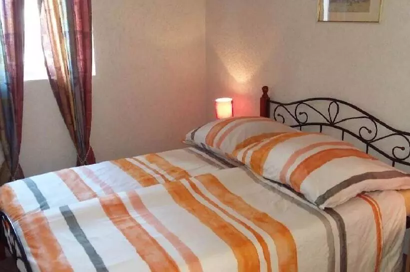 Pension Am Piko Platz