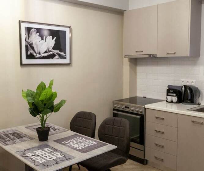 Privilege Flat Renovated Upscale Studio