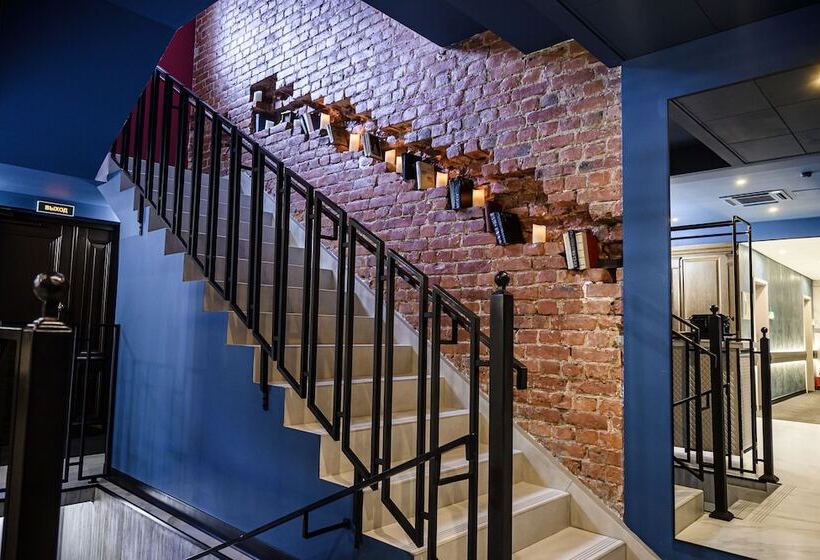 Statskij Sovetnik Hotel Kustarnyy