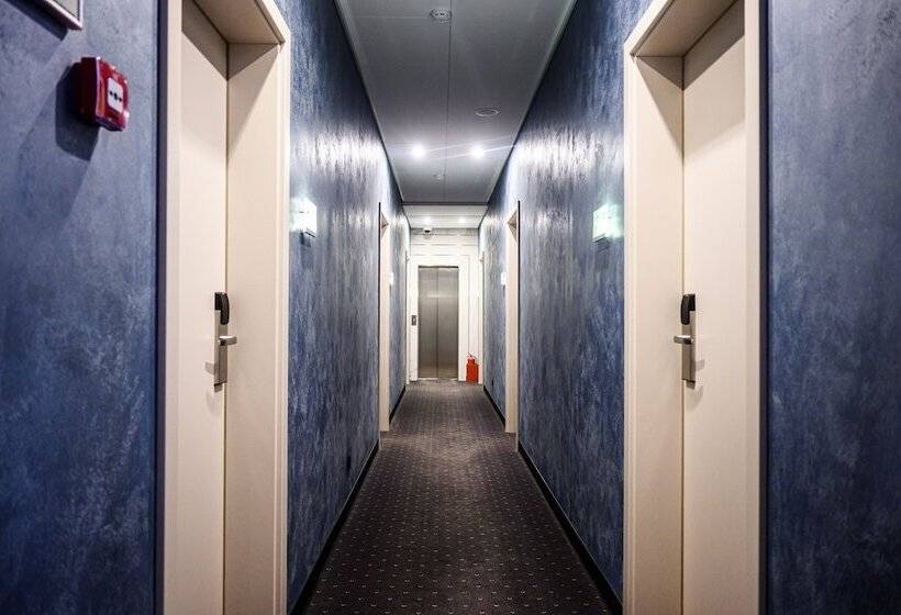 Statskij Sovetnik Hotel Kustarnyy