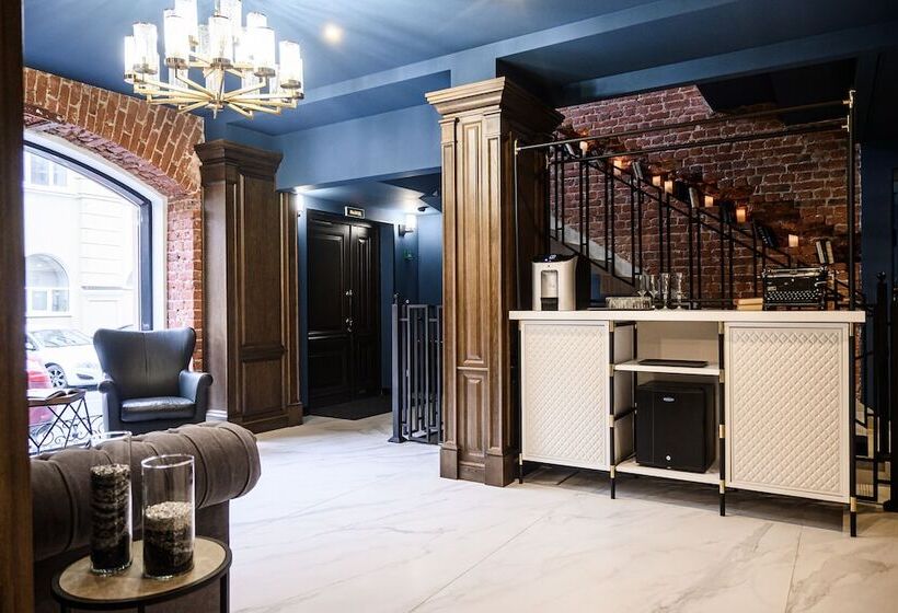 Statskij Sovetnik Hotel Kustarnyy