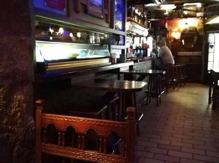 La Pensión De L Arcada