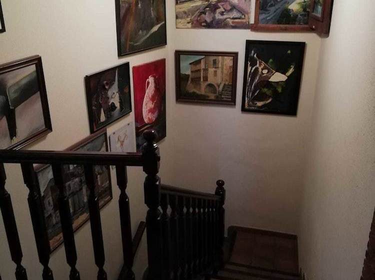 La Pensión De L Arcada