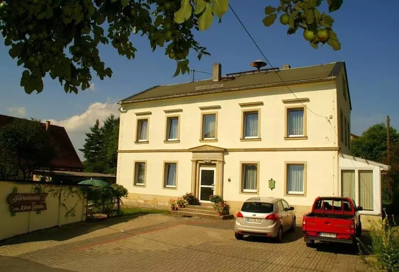 ペンション Ferienhaus  Zur Alten Schule