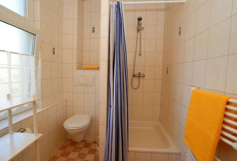 Pensionat Ferienhaus  Zur Alten Schule