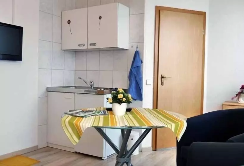 ペンション Ferienhaus  Zur Alten Schule