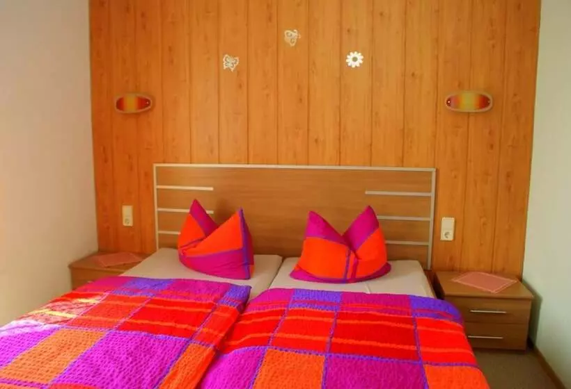 ペンション Ferienhaus  Zur Alten Schule