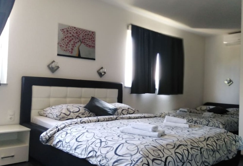 بنسيون Guest House First Stop