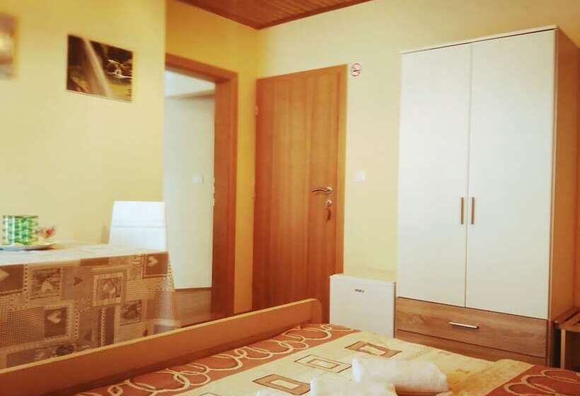 بنسيون Guest House First Stop